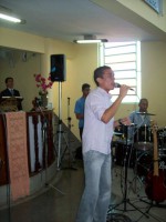 /album/consagra%c3%a7%c3%a3o%2021-04-2010/cantor-leonardo-jd-medina-jpg/